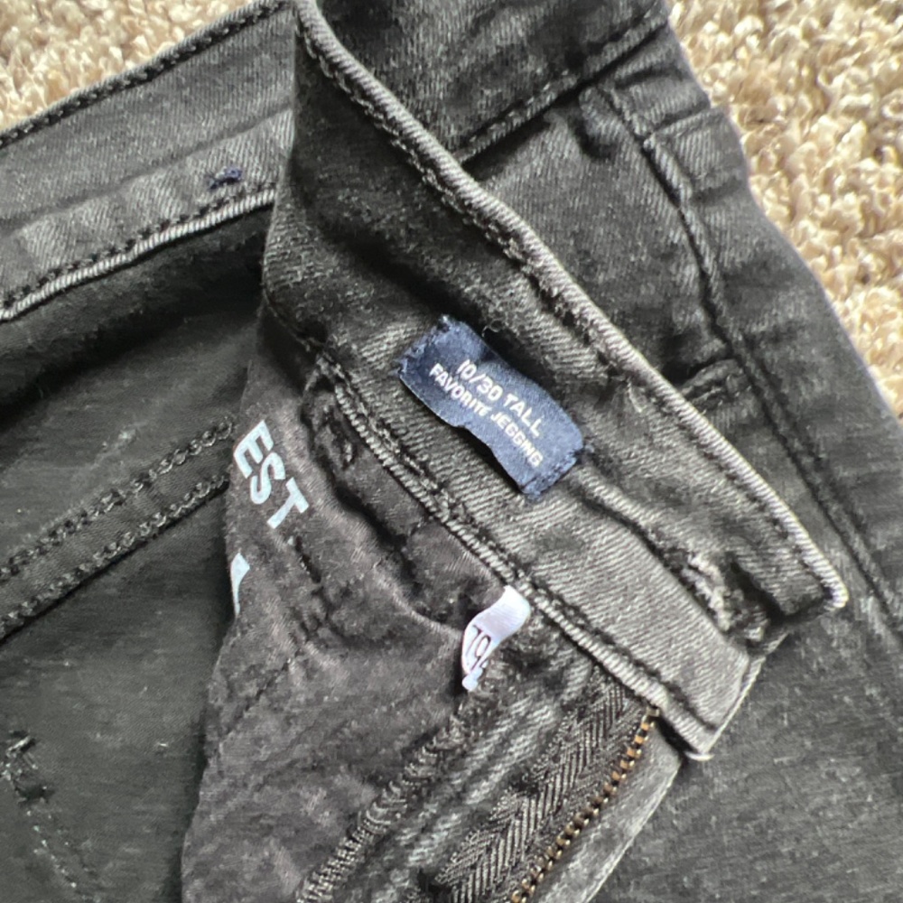 Distressed jeans - Picture 2 of 4